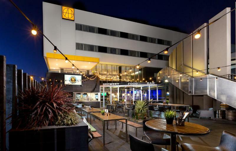 Atura Dandenong Hotel Doveton Exterior photo